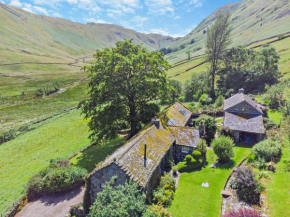 6 Bed in Martindale 95344